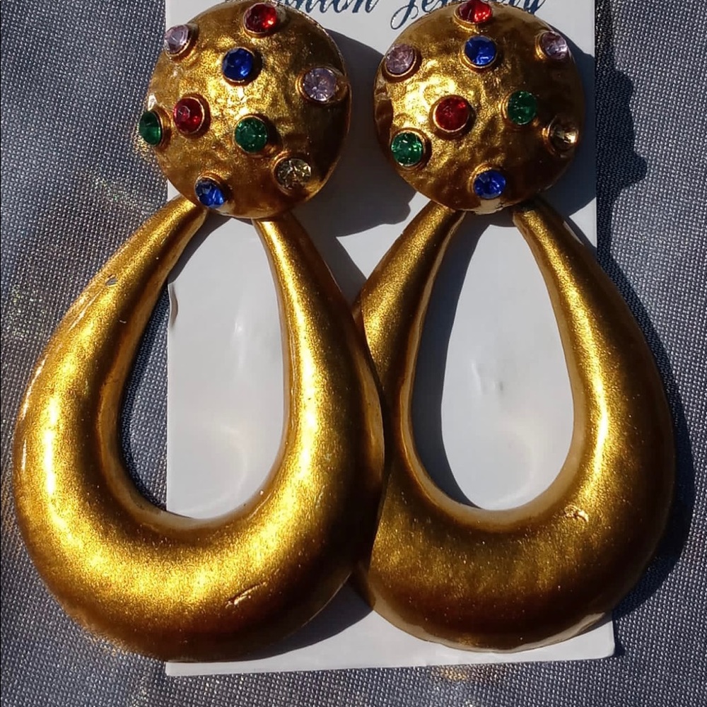 Gold fashion jewelry